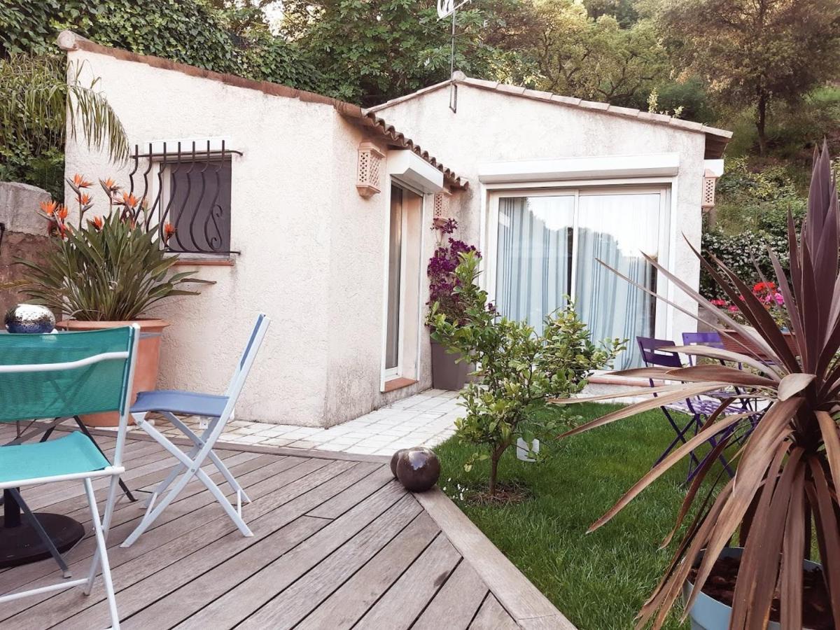 Dans Un Jardin Bb Et Jacuzzi Bed and Breakfast Mandelieu Εξωτερικό φωτογραφία