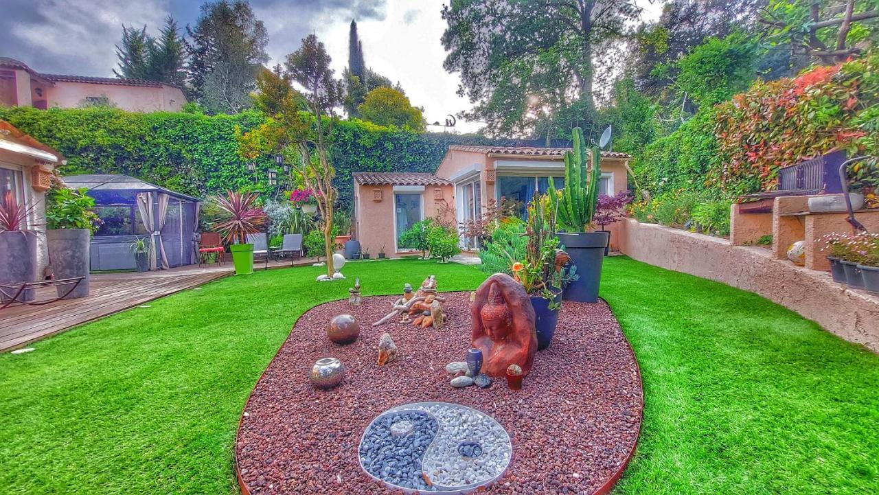 Dans Un Jardin Bb Et Jacuzzi Bed and Breakfast Mandelieu Εξωτερικό φωτογραφία